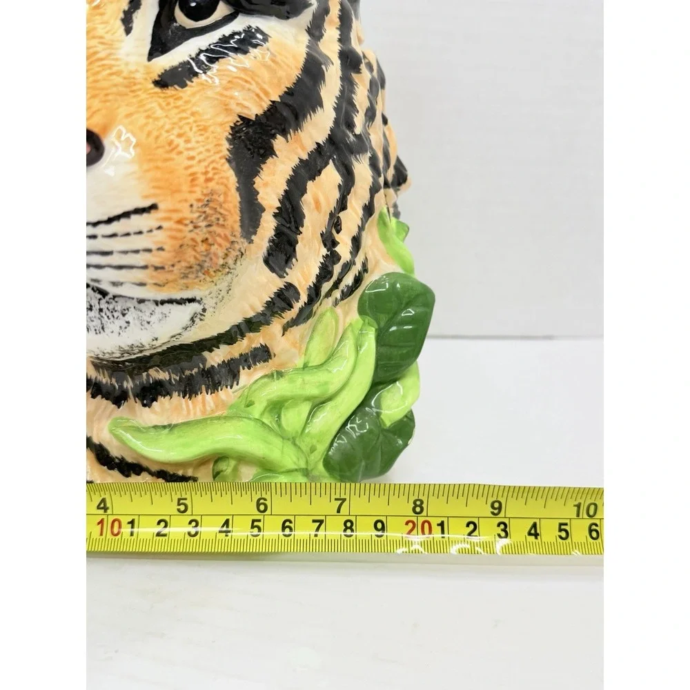 Rare! 1998 Tone World Tiger Cookie Jar w/ Matching Salt Pepper Shakers 3 Pc Set